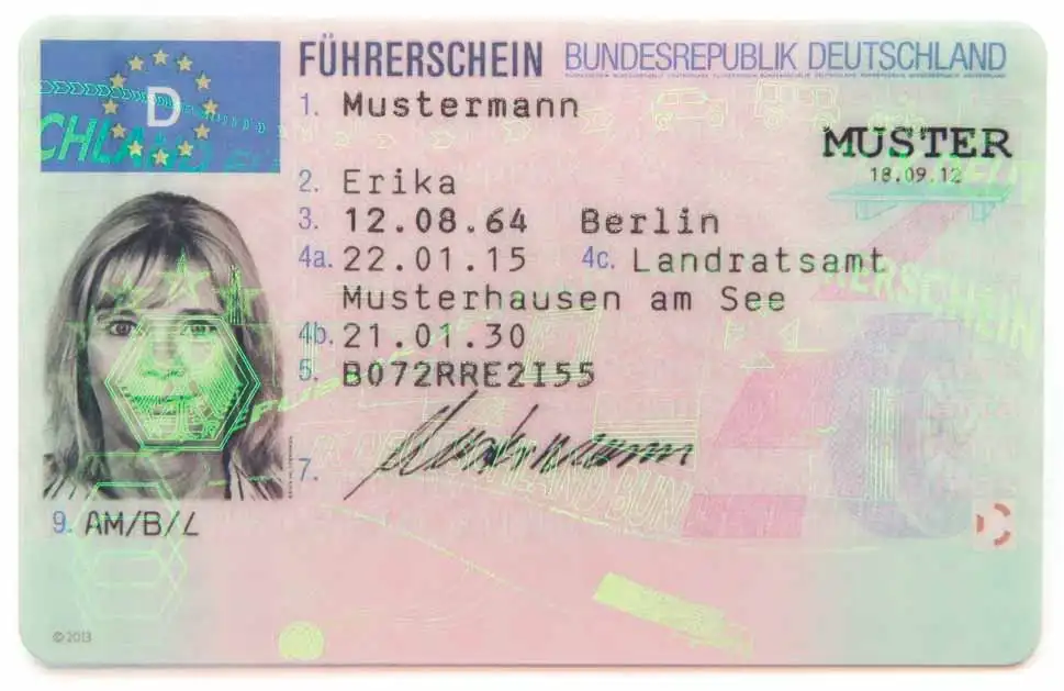 دانلود گواهینامه رانندگی لایه باز psd کشور آلمان